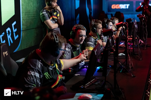 球队陷入被 球队陷入被