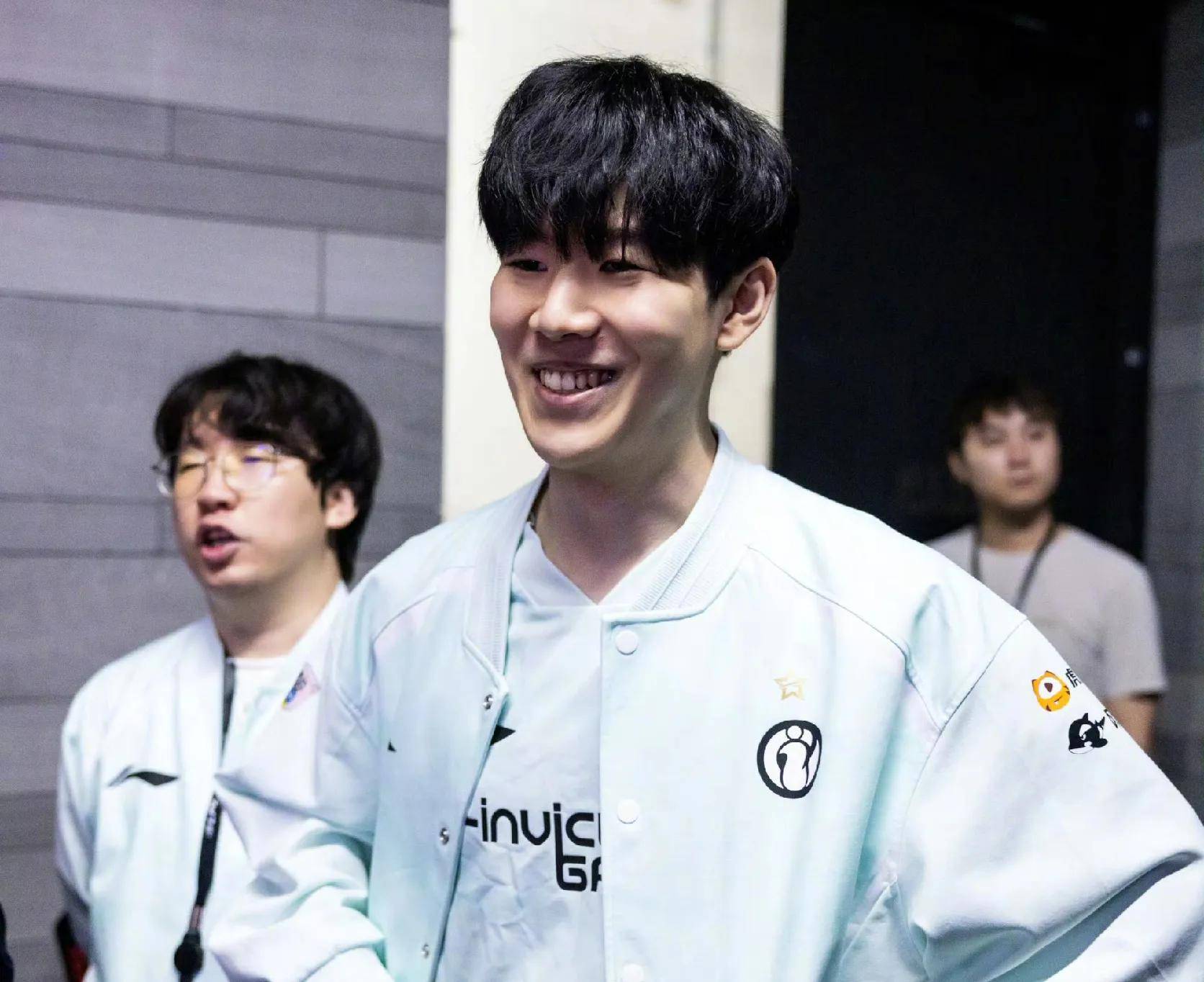 时刻的责任 时刻的责任