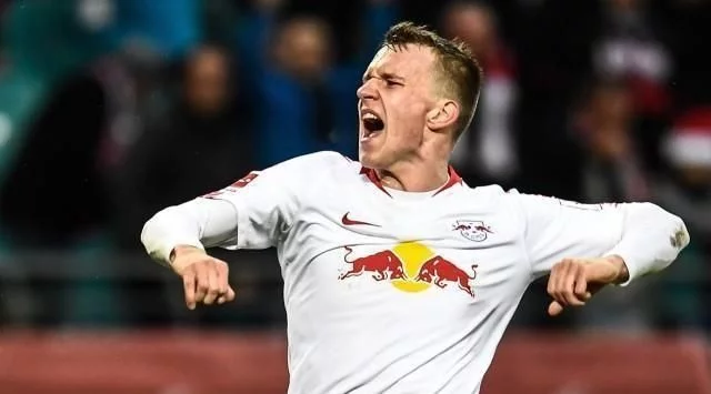 少年提供了 少年提供了